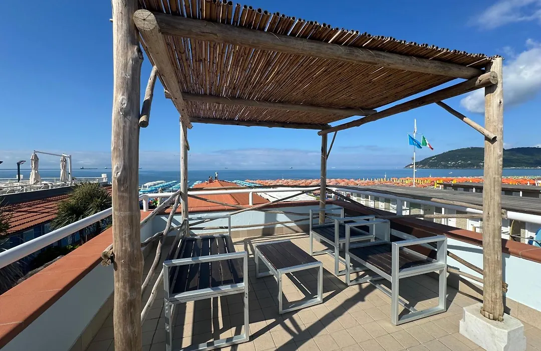 Hotel Bagno Stella Del Mare-1
